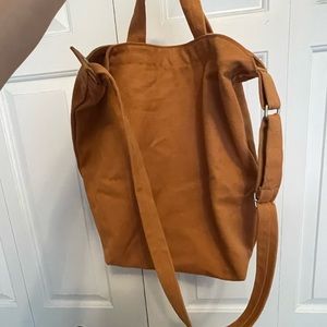 BAGGU tan duck bag